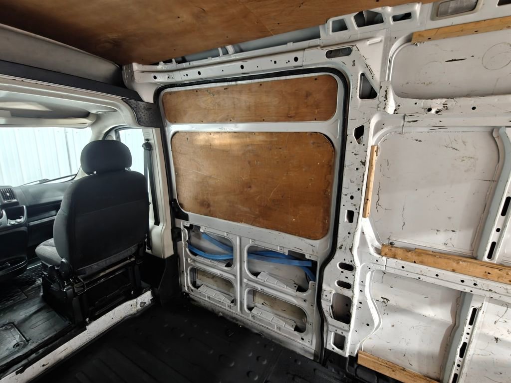 Used 2015 RAM ProMaster 2500 w/ Interior Convenience Group image 23