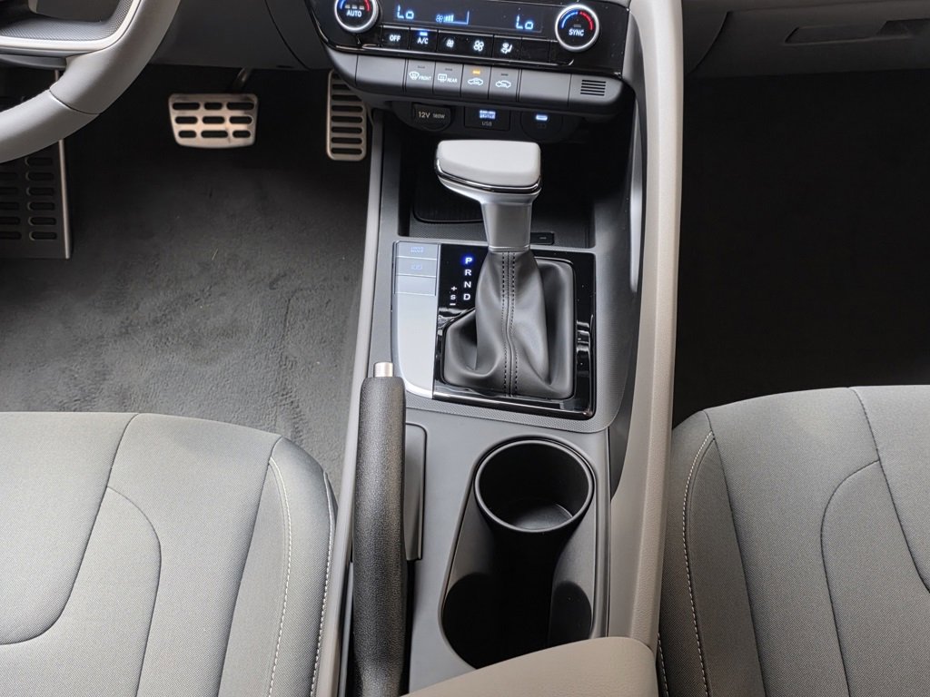 New 2026 Hyundai Elantra Sport image 21