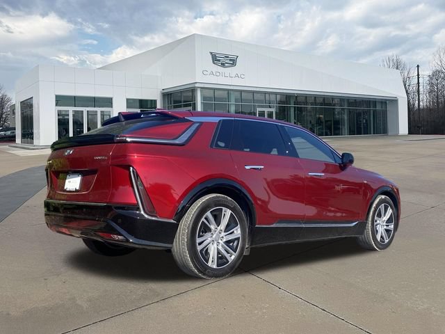 Certified 2024 Cadillac Lyriq Tech w/ Driver Assist Package AWD/4WD image 3