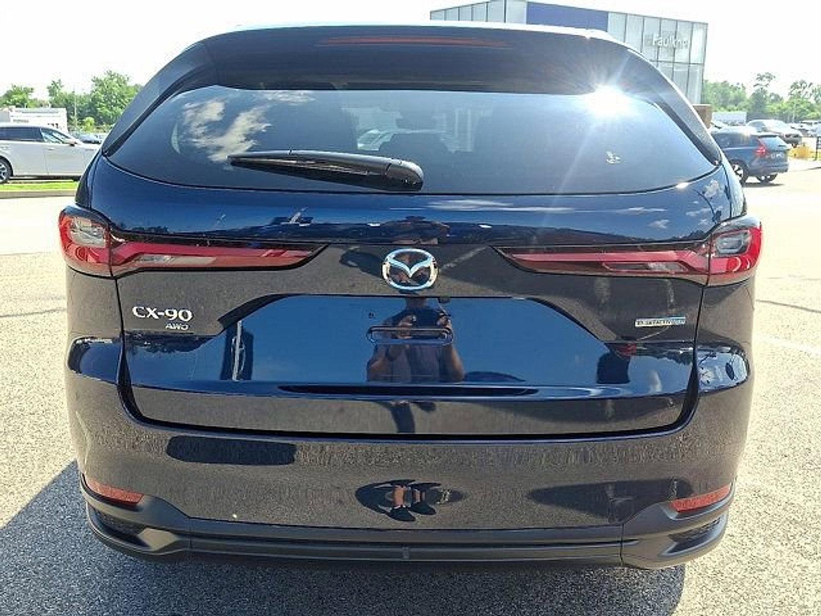 Used 2024 MAZDA CX-90 Plug-In Hybrid w/ Preferred image 6