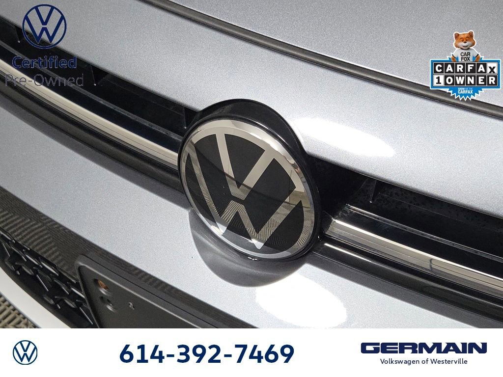 Certified 2025 Volkswagen Jetta SE w/ Sunroof Package image 14