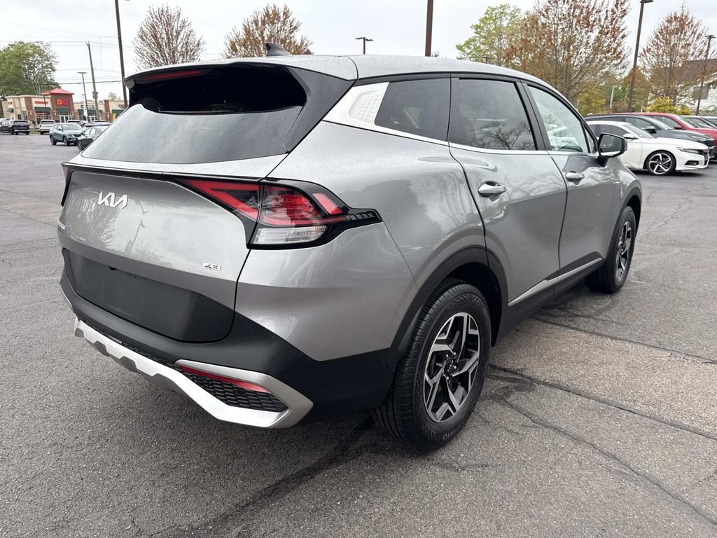 Used 2025 Kia Sportage LX AWD/4WD image 8