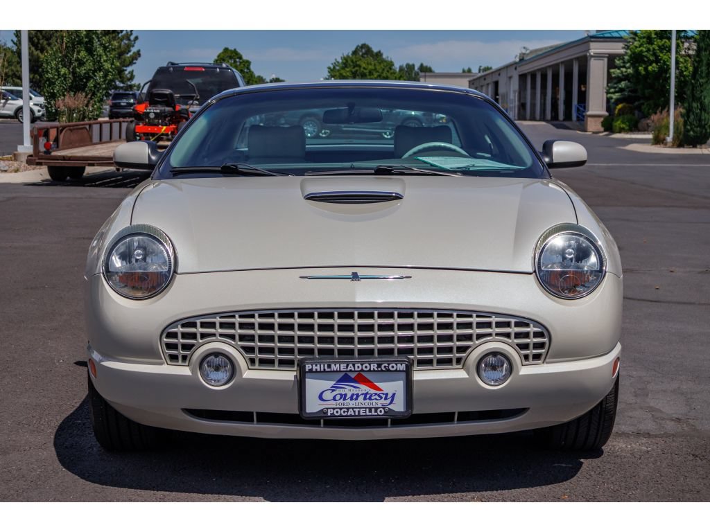 Used 2005 Ford Thunderbird 50th Anniversary RWD image 8