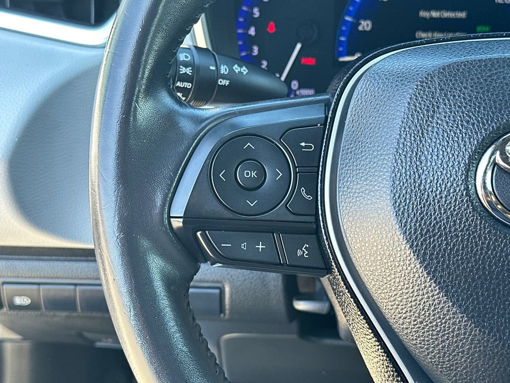 Used 2021 Toyota Corolla XSE image 22