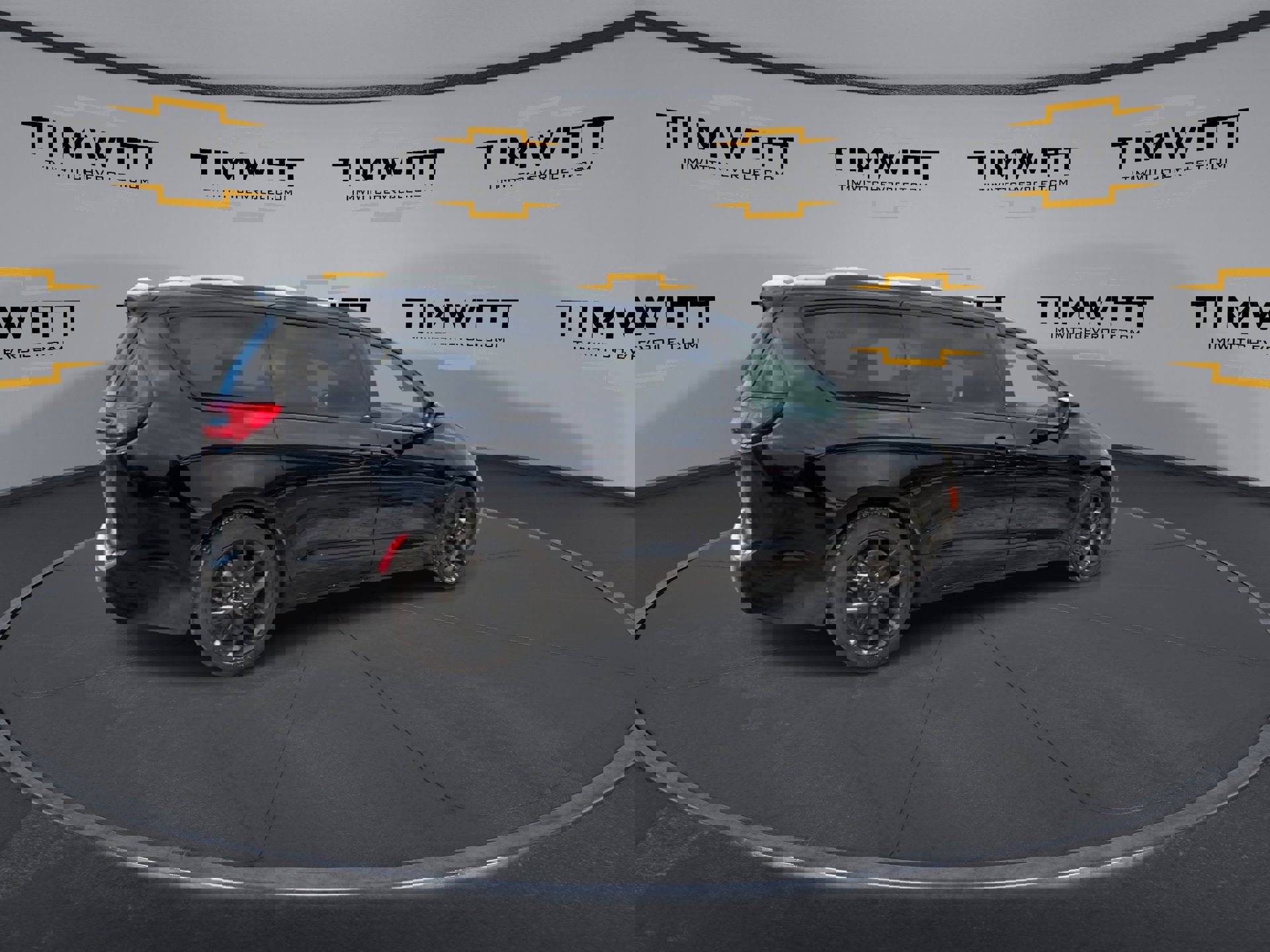 Used 2025 Chrysler Pacifica Limited image 9