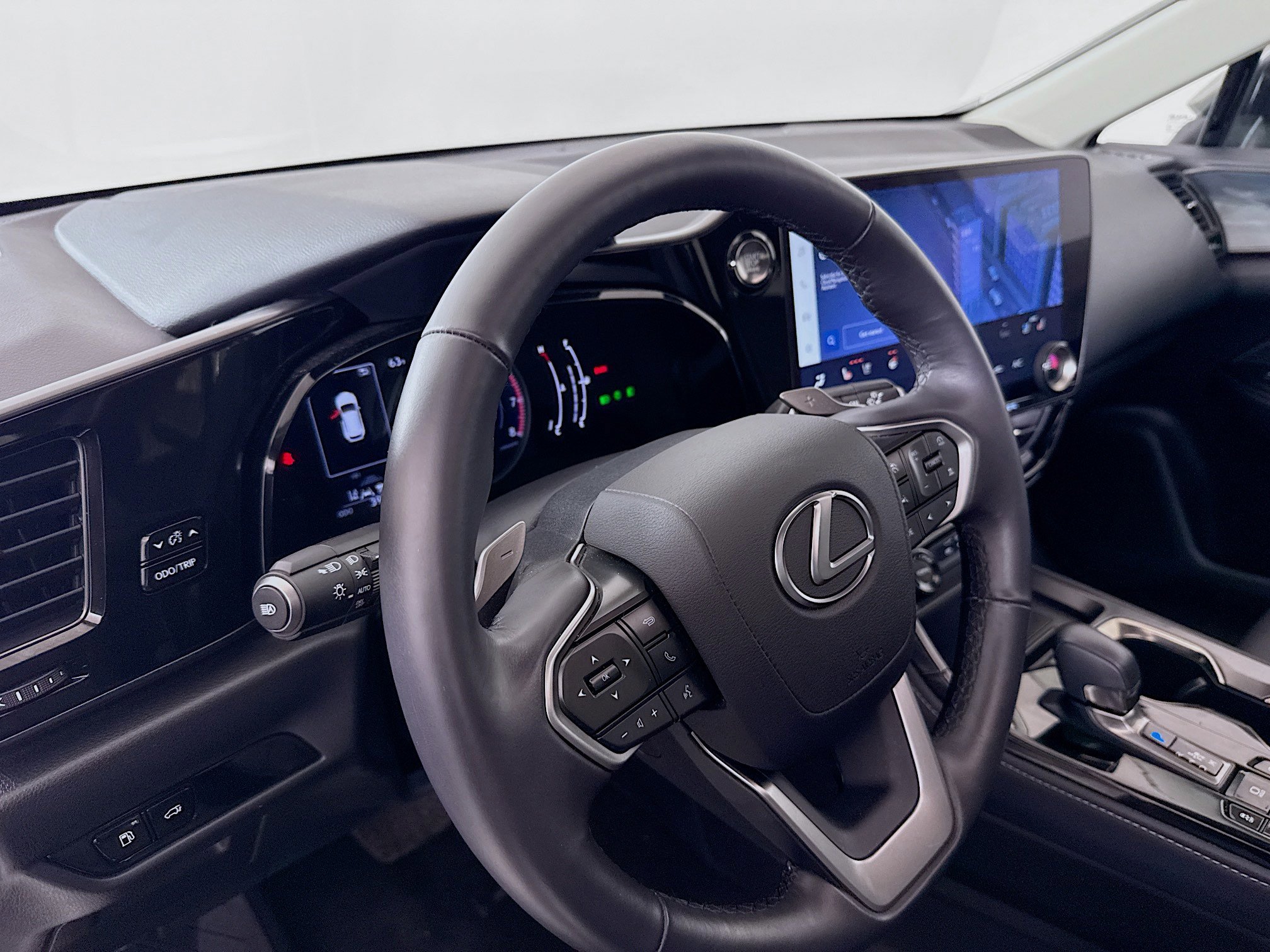 Used 2024 Lexus NX 350 AWD image 9