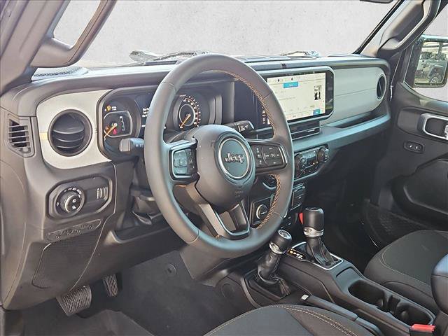 Used 2024 Jeep Gladiator Sport AWD/4WD image 9