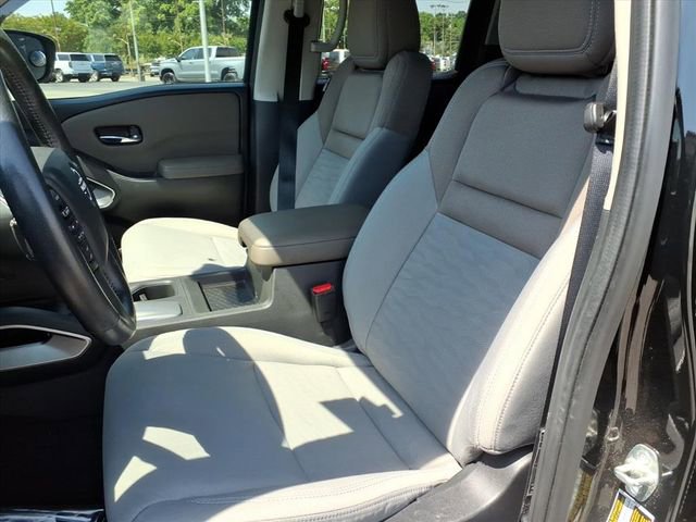 Used 2022 Nissan Frontier SV AWD/4WD image 19