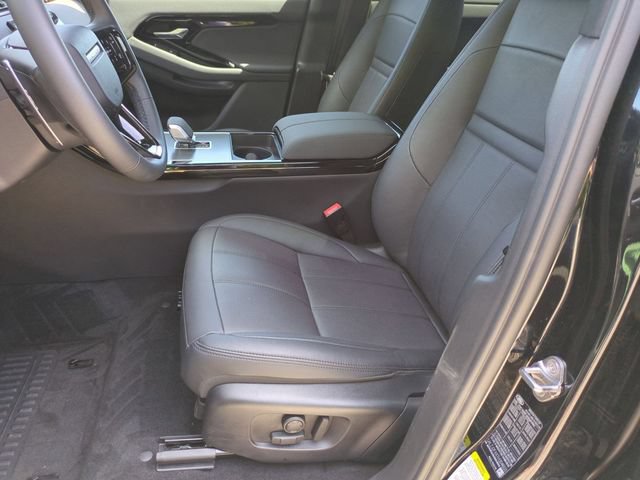 Used 2026 Land Rover Range Rover Evoque S AWD/4WD image 12