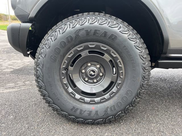New 2025 Ford Bronco Badlands w/ Sasquatch Package AWD/4WD image 13