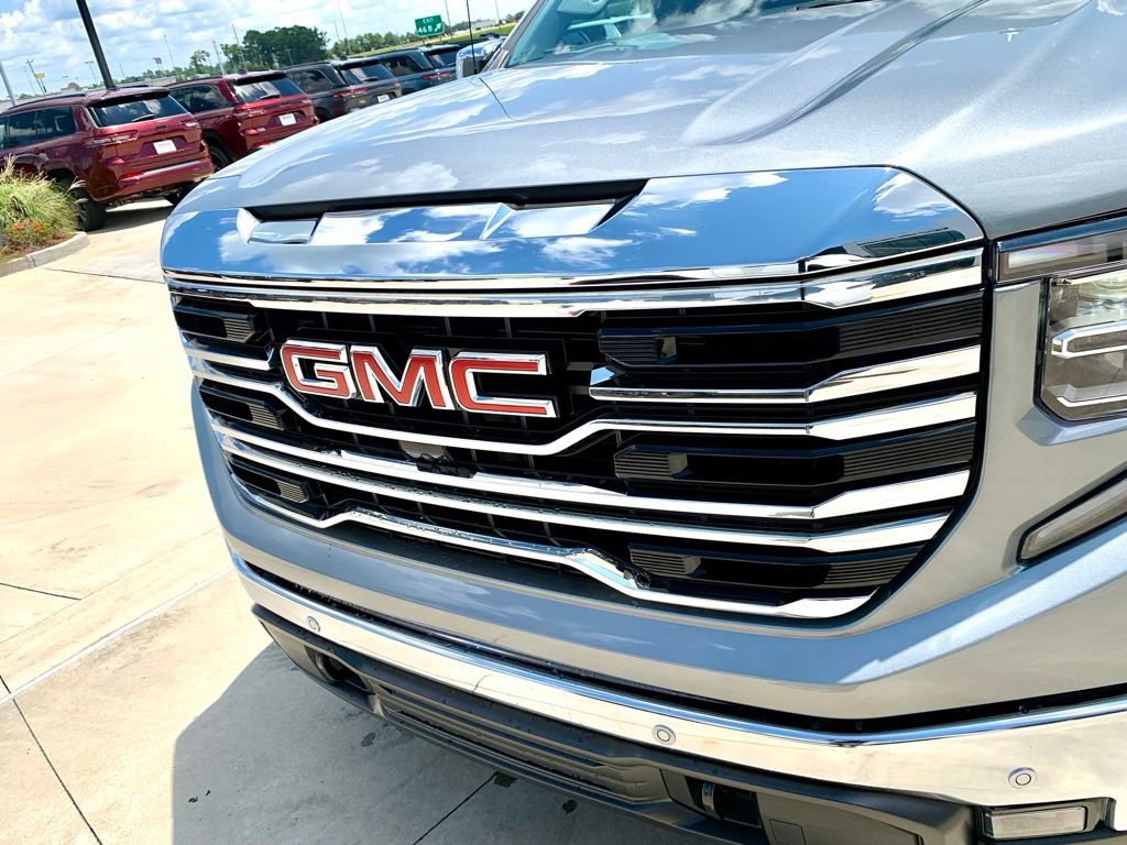 Used 2026 GMC Sierra 1500 SLT w/ SLT Premium Plus Package AWD/4WD image 2
