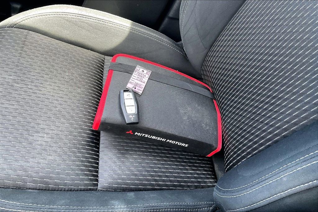 Used 2022 Mitsubishi Outlander ES AWD/4WD image 10