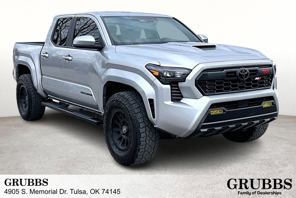 Used 2024 Toyota Tacoma TRD Sport image 1