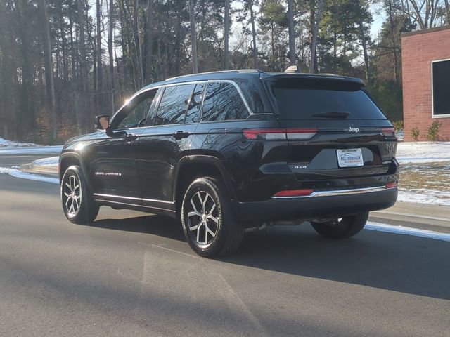 Used 2024 Jeep Grand Cherokee Limited image 11