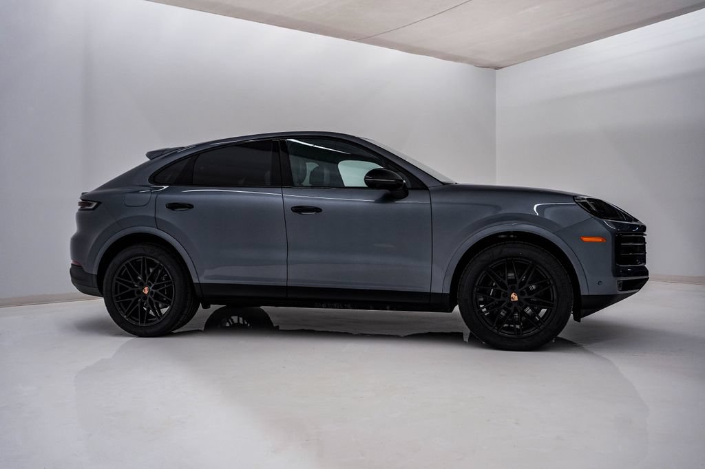 New 2026 Porsche Cayenne Coupe AWD/4WD image 9