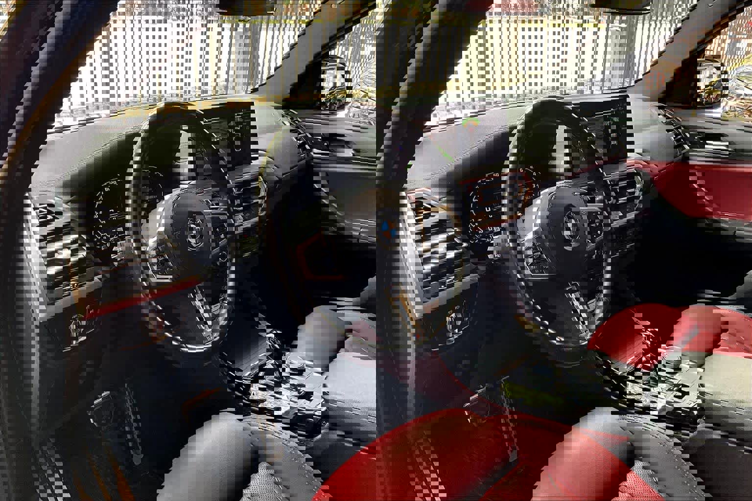 Used 2023 BMW X4 M40i w/ Premium Package image 17