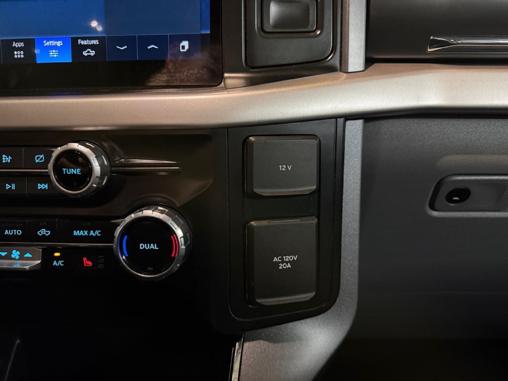 Used 2023 Ford F150 Lightning XLT AWD/4WD image 22