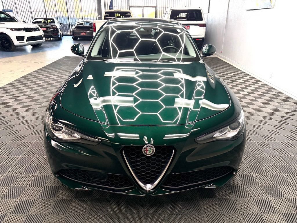 Used 2020 Alfa Romeo Giulia RWD image 6