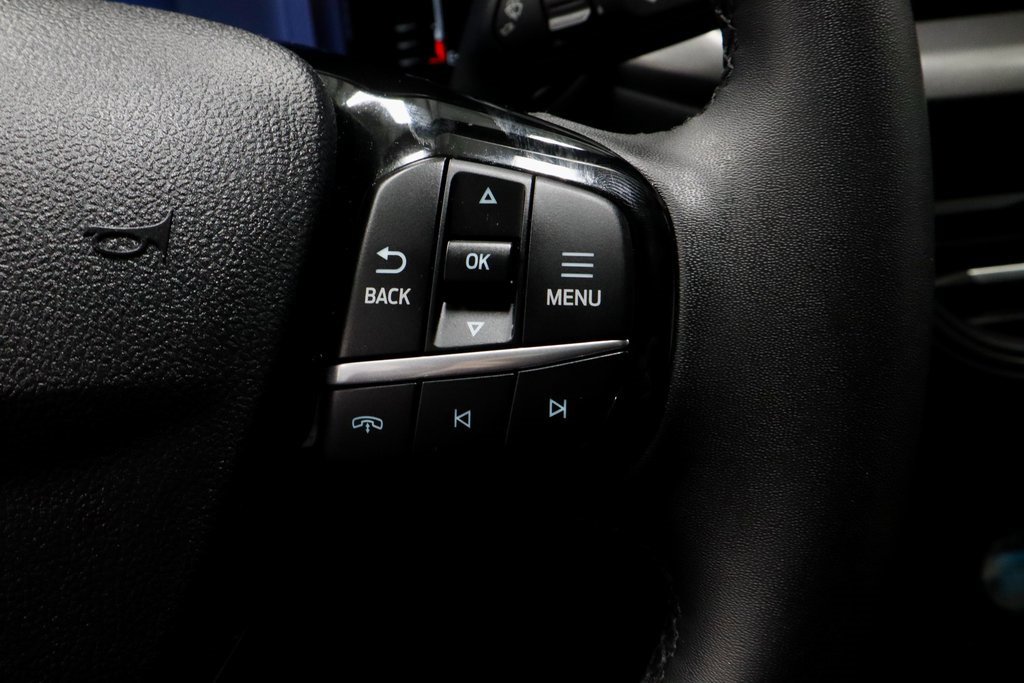 Used 2023 Ford Escape SE image 30