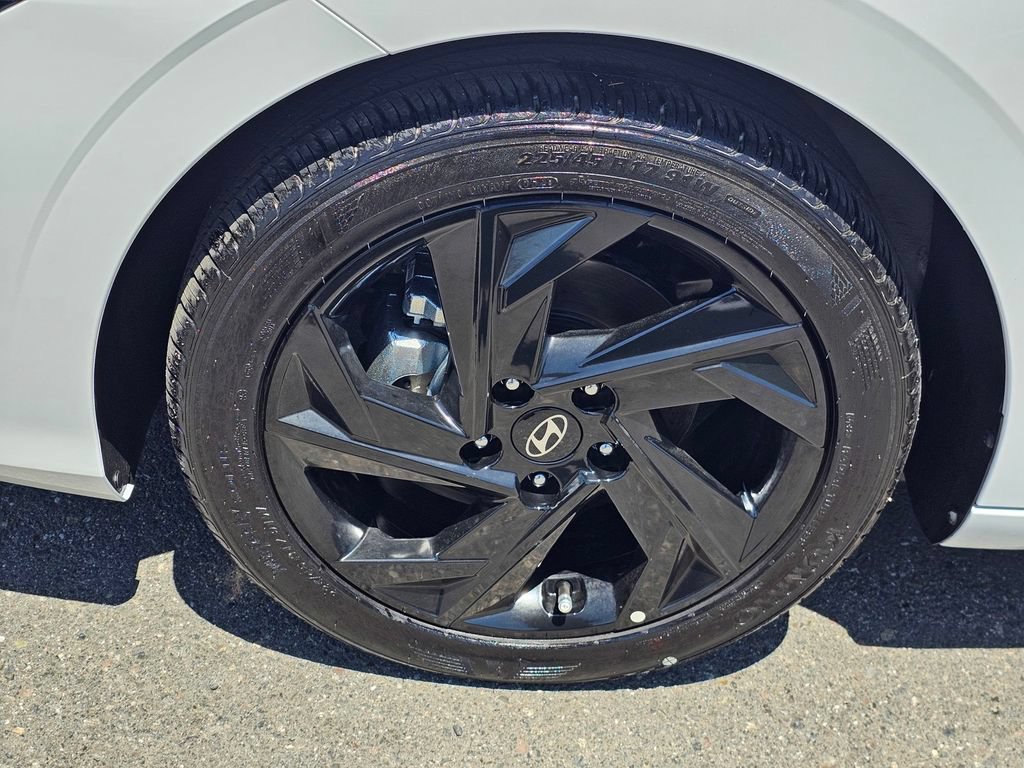 Certified 2026 Hyundai Elantra Sport FWD image 10