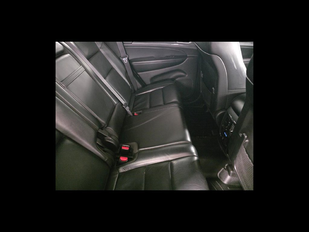 Used 2019 Jeep Grand Cherokee Limited AWD/4WD image 19