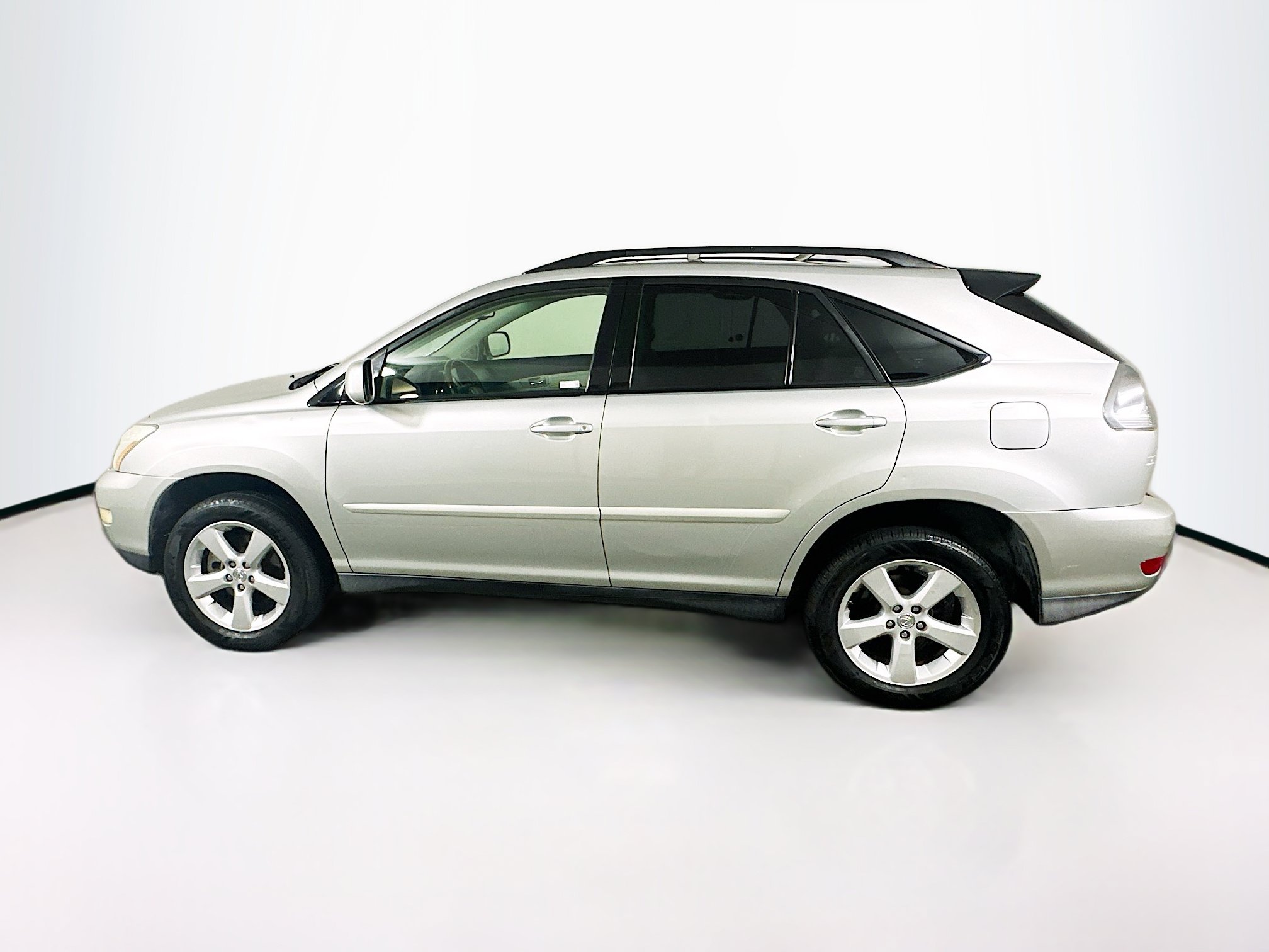 Used 2004 Lexus RX 330 FWD image 4