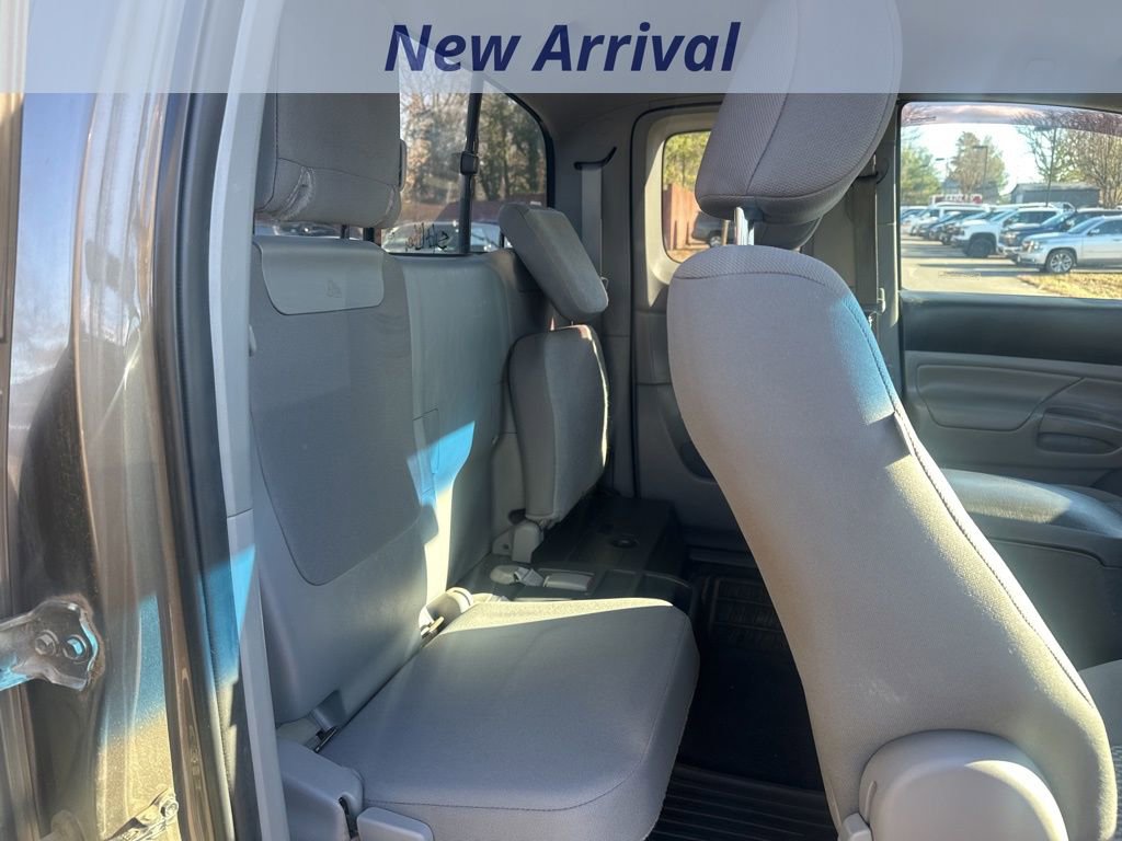 Used 2014 Toyota Tacoma 4x4 Access Cab V6 image 9