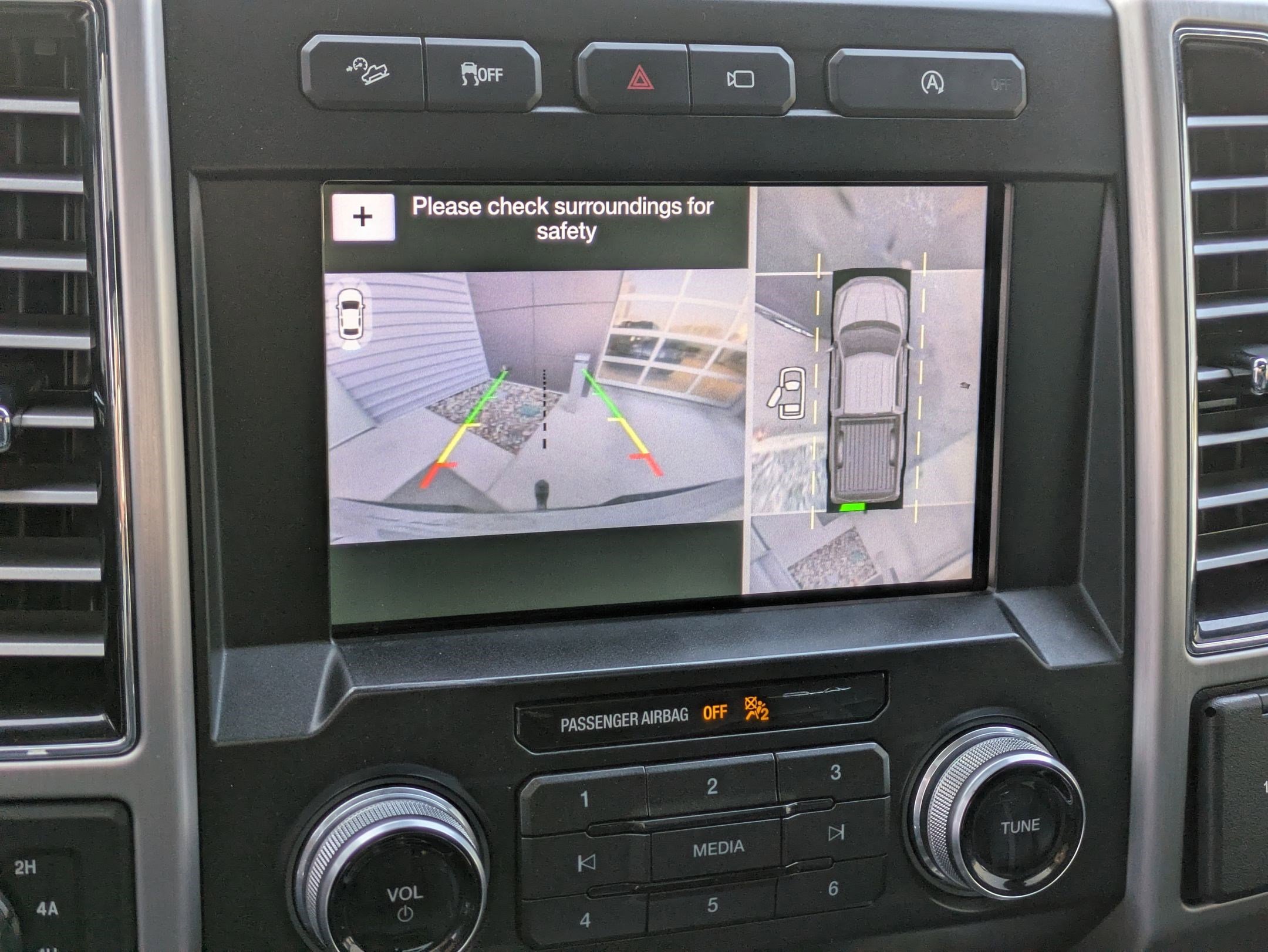 Used 2019 Ford F150 Platinum w/ Equipment Group 701A Luxury image 22