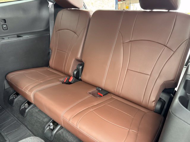 Used 2018 Buick Enclave Avenir w/ Avenir Technology Package AWD/4WD image 17