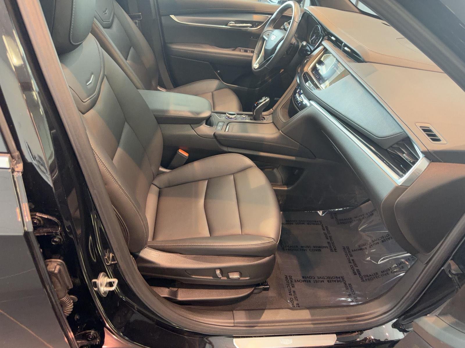 Certified 2024 Cadillac XT6 Luxury w/ LPO, Floor Liner Package AWD/4WD image 29