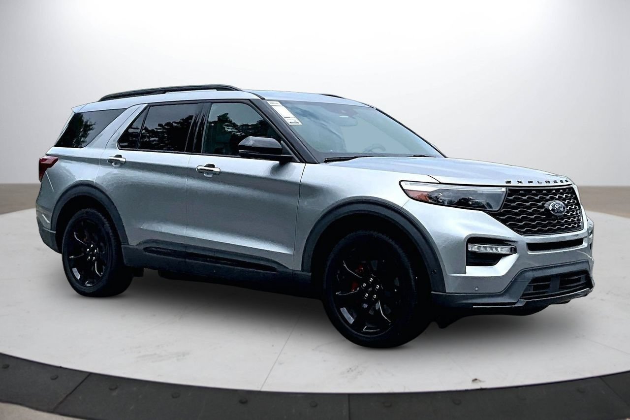 Used 2021 Ford Explorer ST w/ Equipment Group 401A AWD/4WD image 2