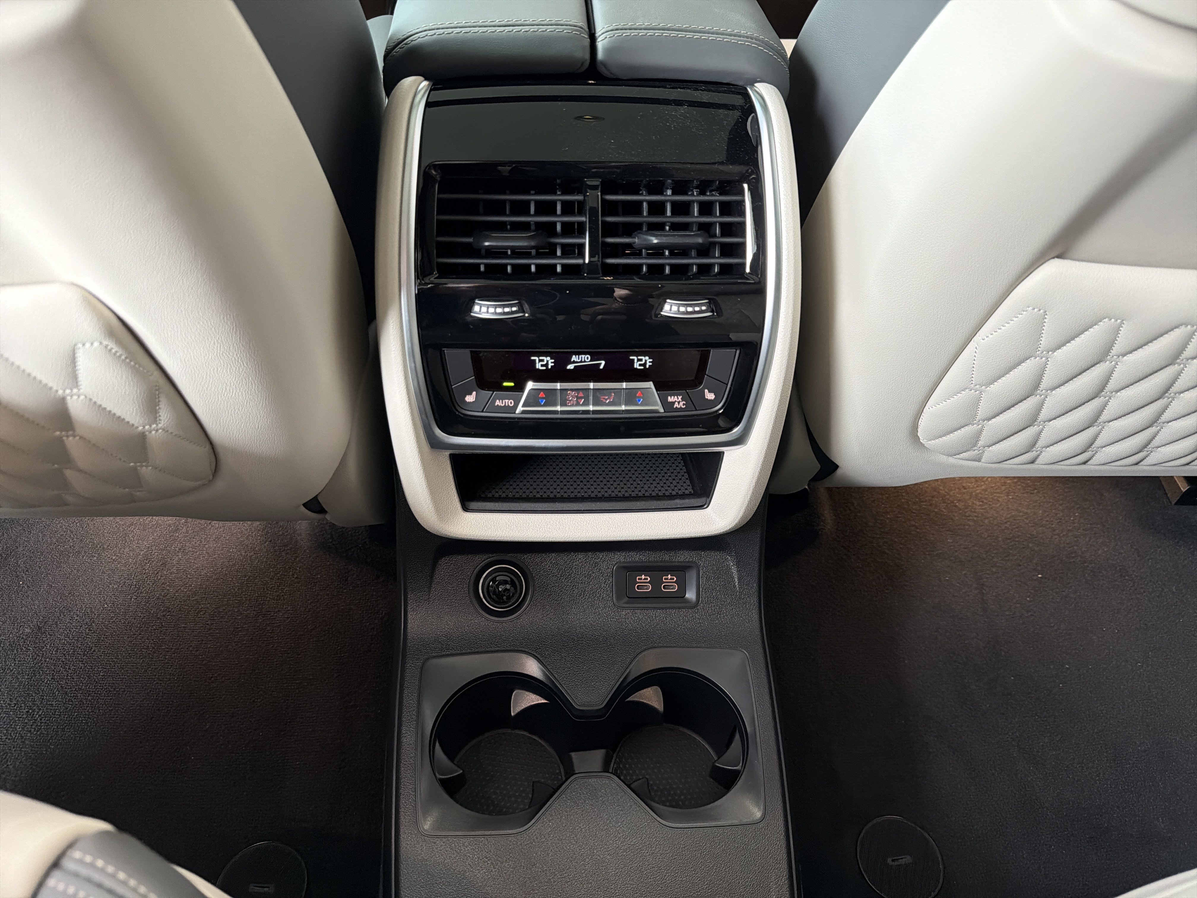 New 2026 BMW ALPINA XB7 AWD/4WD image 23