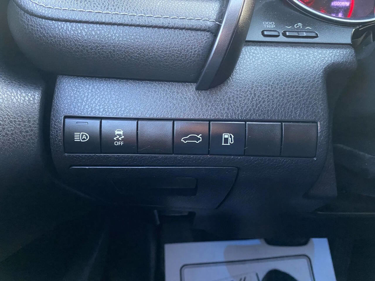 Used 2018 Toyota Camry XSE FWD image 15