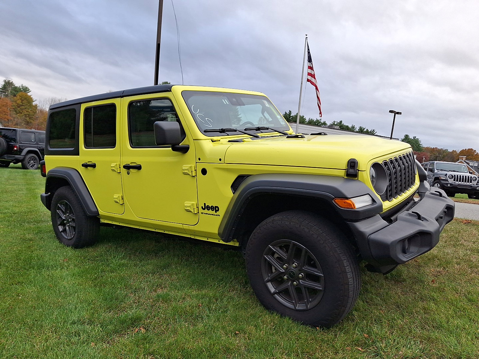 Used 2024 Jeep Wrangler Sport S image 1