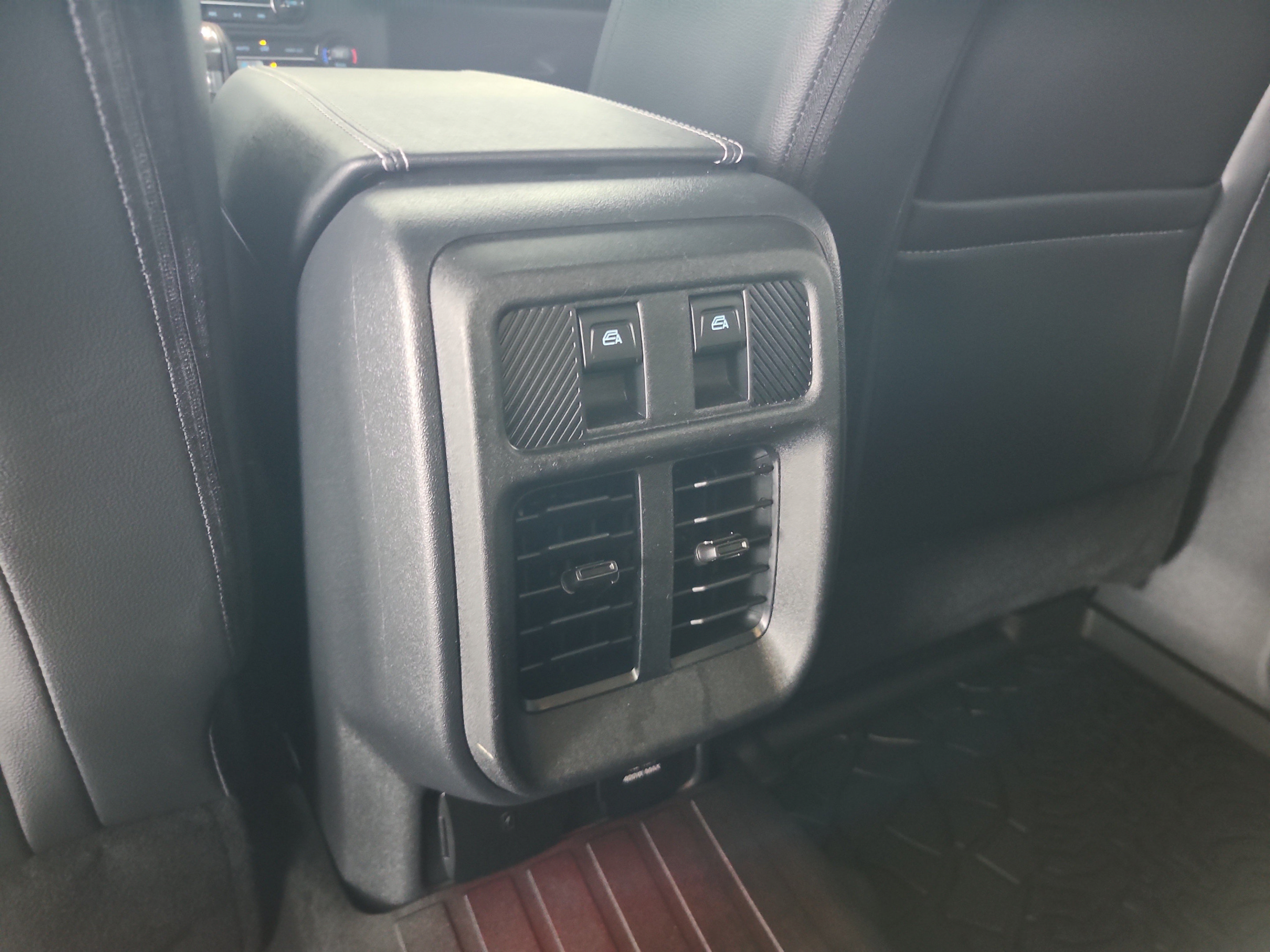 Certified 2025 Ford Bronco Outer Banks AWD/4WD image 18