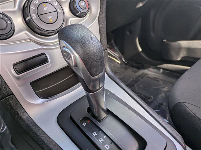 Used 2018 Ford Fiesta SE image 11