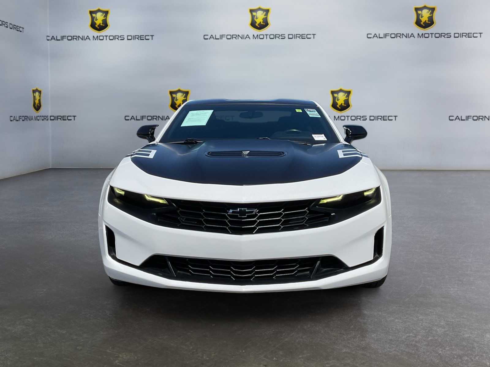 Used 2020 Chevrolet Camaro LT RWD image 2