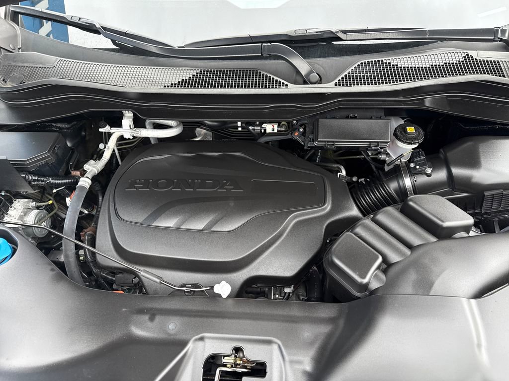 Used 2025 Honda Passport TrailSport image 34