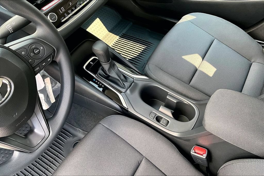 New 2026 Toyota Corolla LE FWD image 17