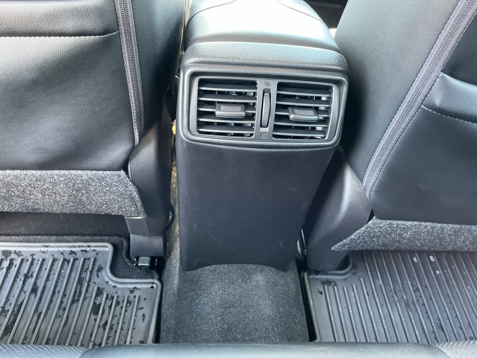 Used 2022 Nissan Rogue Sport SL AWD/4WD image 25