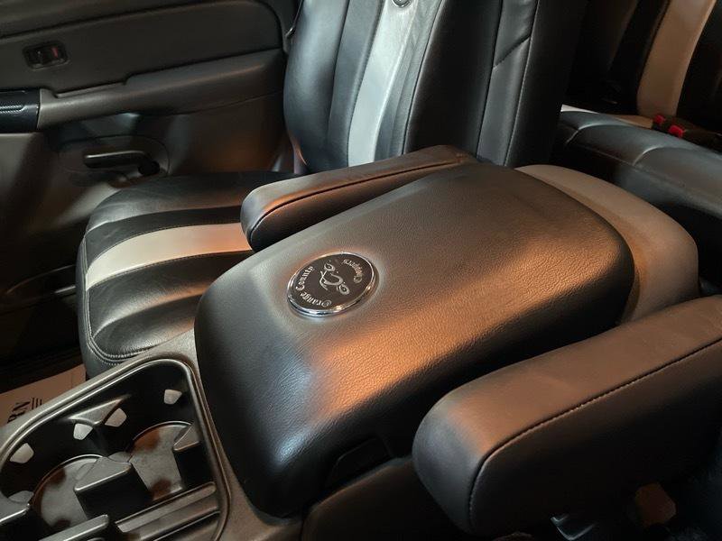 Used 2005 Chevrolet Silverado 1500 LS w/ Safe And Sound Package AWD/4WD image 38