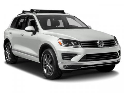 Used 2015 Volkswagen Touareg Lux image 6