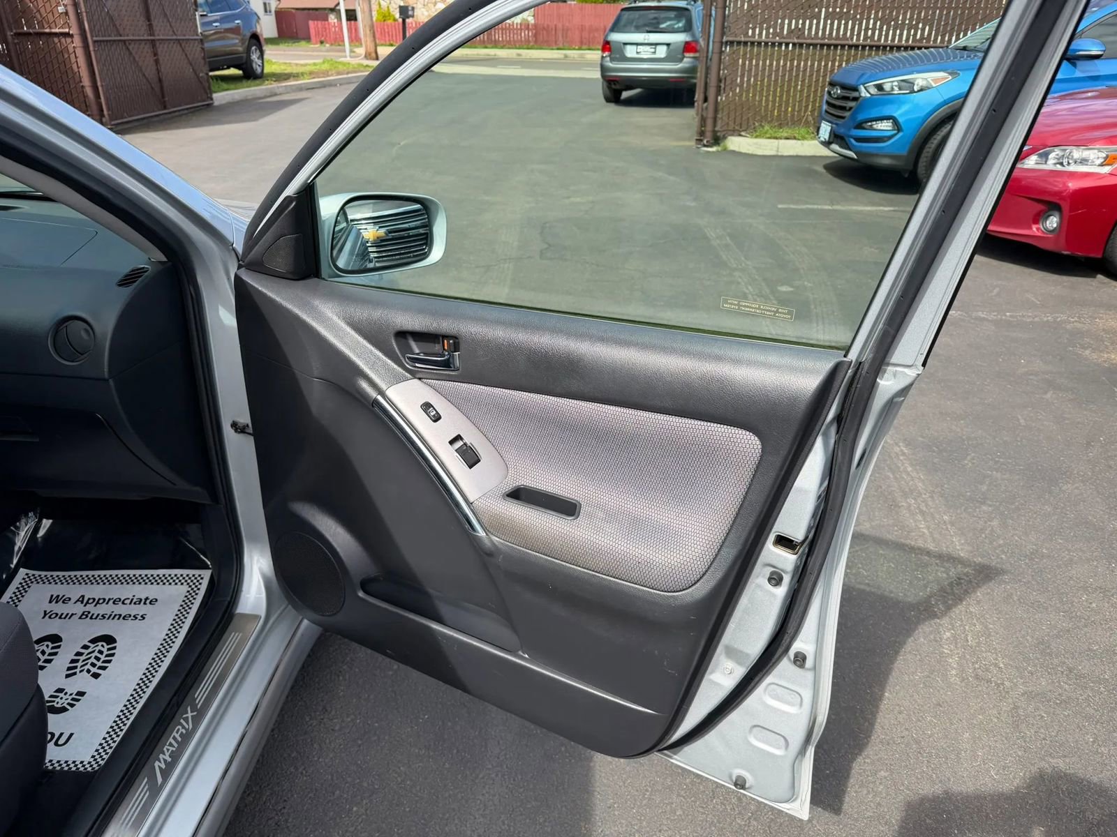 Used 2005 Toyota Matrix XR image 16