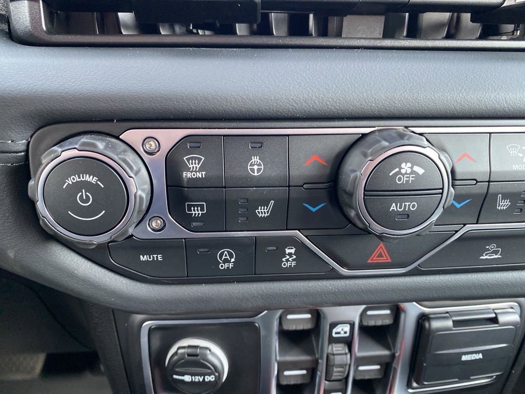 New 2026 Jeep Wrangler Unlimited Rubicon image 25