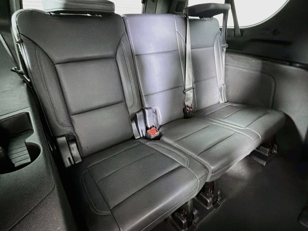 Used 2022 Chevrolet Suburban LT AWD/4WD image 24