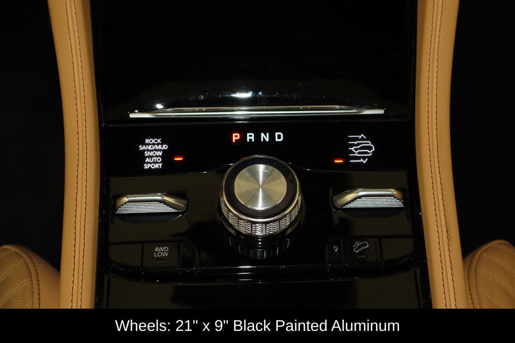 Used 2025 Jeep Grand Cherokee L Summit AWD/4WD image 29
