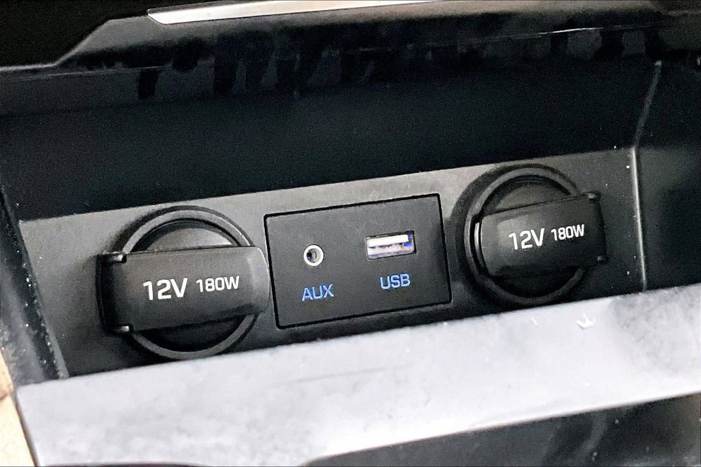 Used 2018 Hyundai Elantra Limited w/ Cargo Package image 26