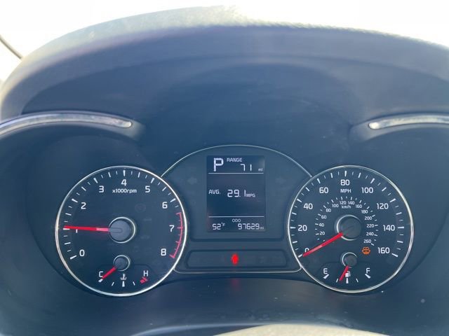 Used 2017 Kia Forte LX image 11