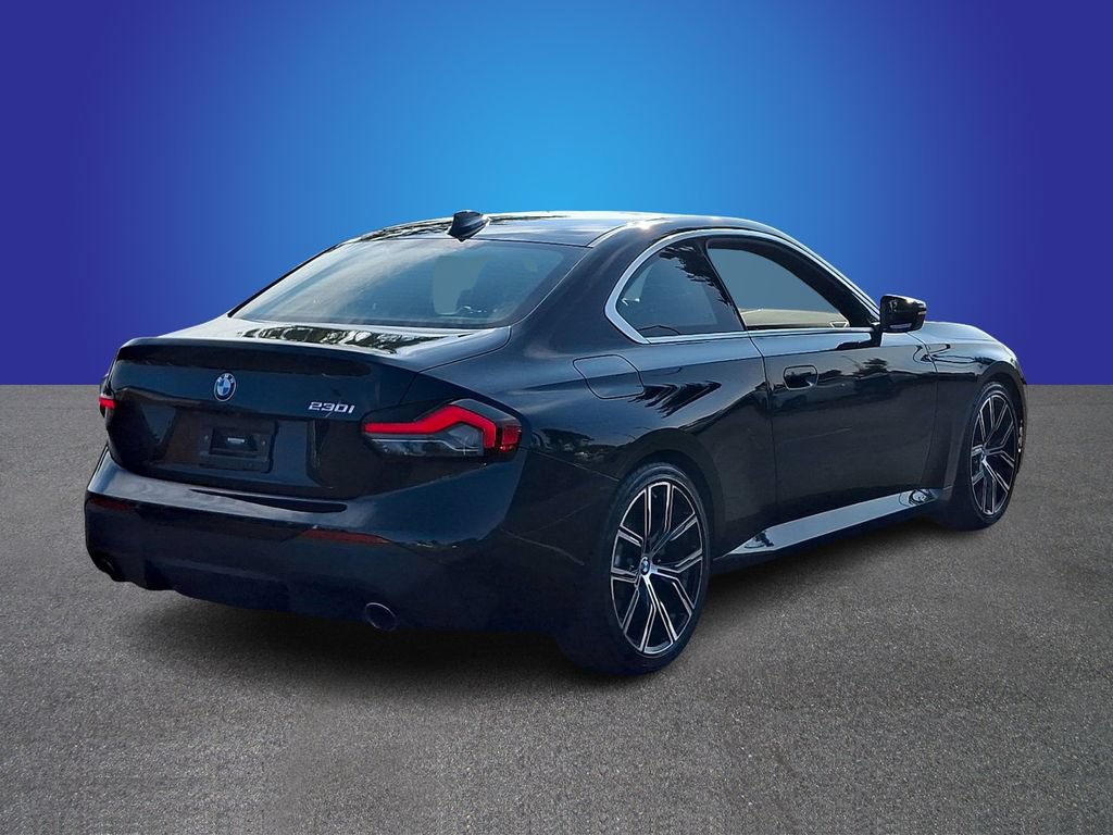 Used 2022 BMW 230i Coupe w/ Convenience Package RWD image 4