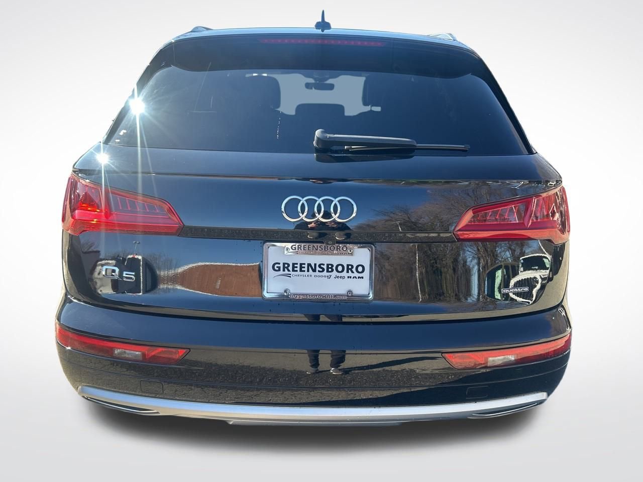 Used 2019 Audi Q5 2.0T Premium w/ Convenience Package image 4